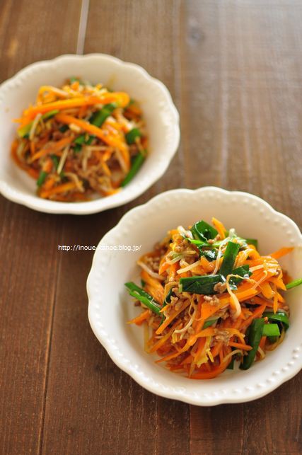 ≪レシピ≫野菜を食べるためのピリ辛炒めと夏トマトのための混ぜるだけ