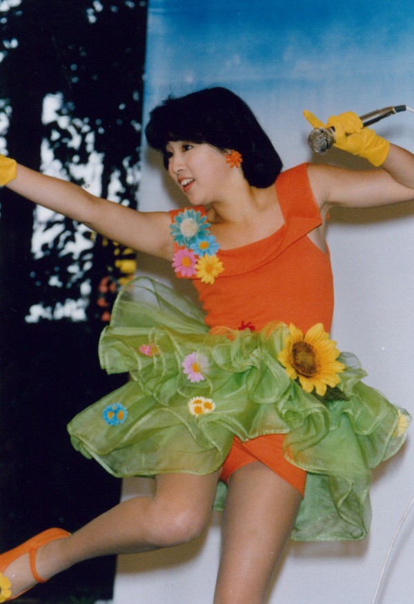 パンプキンが2枚目のシングル 太陽のハレーション を発表 世紀アイドル写真館 パンプキンが2枚目のシングル 太陽のハレーション を発表 世紀アイドル写真館