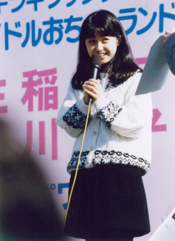 稲川淳二の番組に出る小川範子ちゃんが なにかに怯えて 世紀アイドル写真館