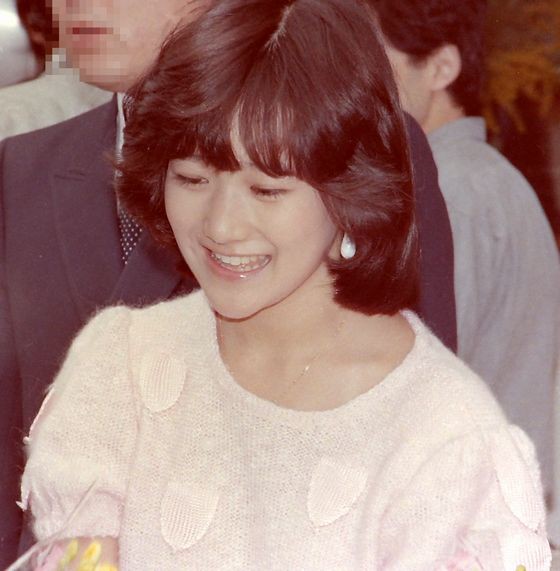 岡田有希子２ 世紀アイドル写真館