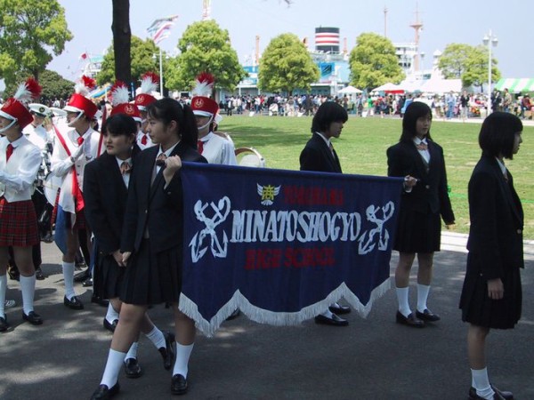 01年 横浜開港記念みなと祭 国際仮装行列 第49回 ザ よこはまパレード その１１ 横浜市立港高等学校編 非日常的まったり通信