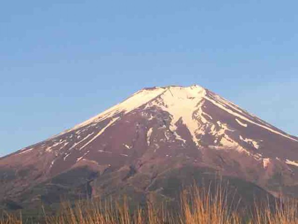 今朝の富士山５ ２６富士吉田市 北富士演習場一合目付近 山菜採りで賑わう演習場 ７ 渡辺英一オフィシャルブログ 今日の富士山 In 富士吉田