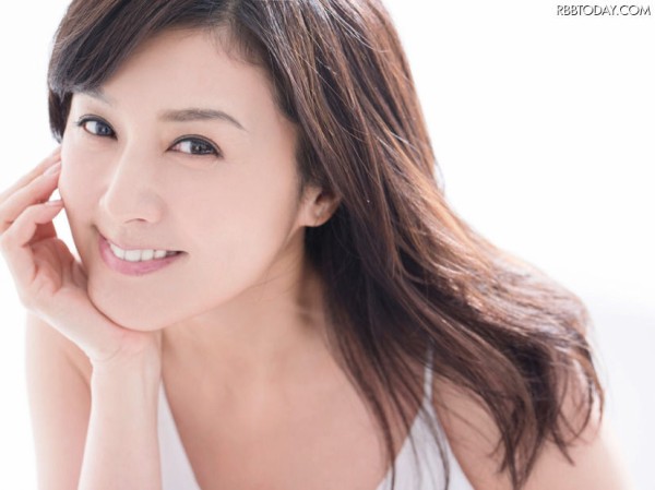 藤原紀香がnewヘアを公開 なんか変 芸能バタフライ