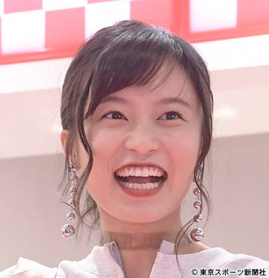 小島瑠璃子 グラビアでも こじるり無双 週プレ で貴重な水着ショット披露 みんみん芸速 W