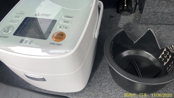 炊飯器 本炭釜　釜に割れ有り タイガー3合炊きIHジャー炊飯器を購入～三菱電機の本炭釜の内