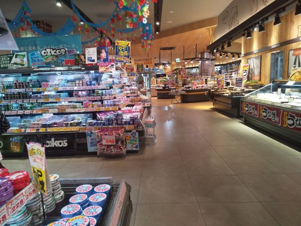 テラッセ納屋橋の深夜営業のMEGAドンキ｜MEGAドン・キホーテUNY納屋橋 
