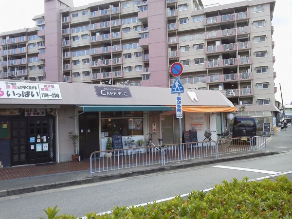 Cafeもこ 伊丹市東有岡 Jr伊丹駅前の落ち着いた雰囲気の喫茶店 かわうそ だもんで