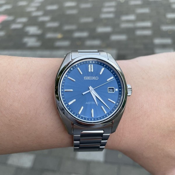 【新品電池/稼働品】SEIKO Exceline レクタンギュター　青針　3針 セイコーアストロン シンプルな3針ソーラー電波モデル : タイムズギア
