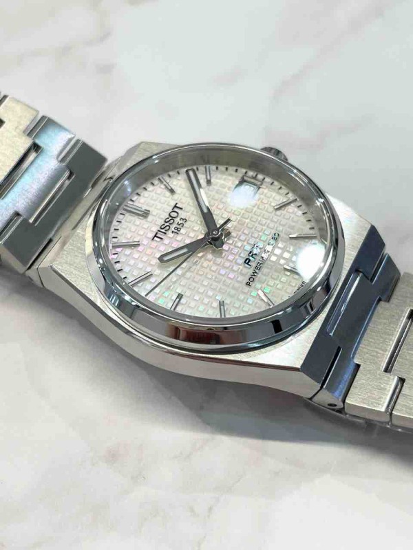 Tissot PRX 35mm パール　自動巻き ついに登場！ 35mmの小径自動巻きモデル、ティソ「PRX」を実機