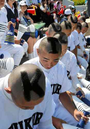 野球部の坊主強制はやめにしないか 虎 Lucky