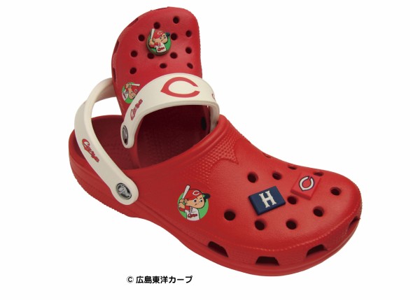 プロ野球観戦がもっと楽しくなる！ crocs（クロックス）から“カープ坊や”や“ドアラ”の新作ジビッツ チャームが登場！ : MonoMax WEB