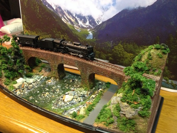 アーチ橋のジオラマその3：完成！ : しまDiary