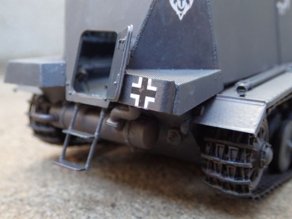 ◉シュタール・エミール 12.8cmPaK40搭載装甲自走砲（TRUMPETER