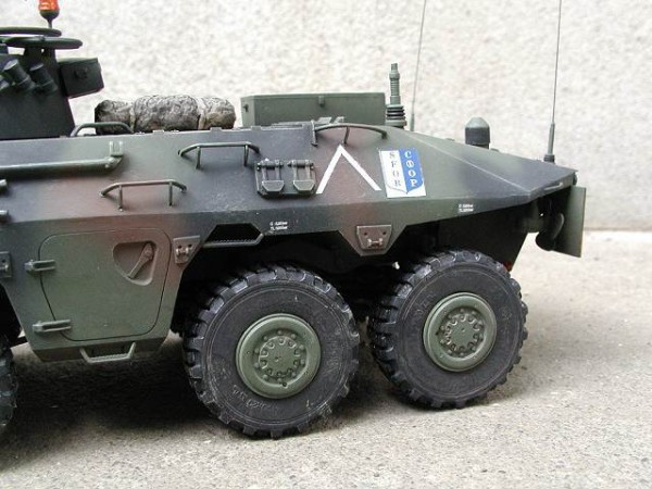 ◉ルクス 8輪装甲偵察車（REVELL 1/35）2005年1月完成 : T.M.のプラモ