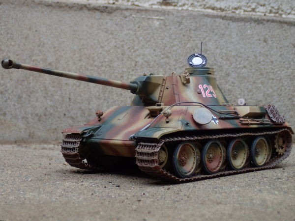 ◉試作パンター VK3002（DB） （AMUSING HOBBY 1/35） : T.M.のプラモ