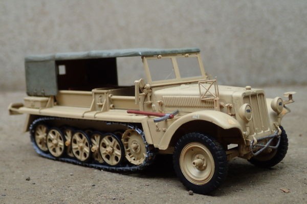 ◉sdkfz.10 1トンハーフトラック＆7.5cm leIG 18歩兵砲M（ESCI 1