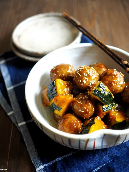 南瓜と肉団子の甘辛あん ４４食堂 よんよんしょくどう 滋味ごはん ときどき甘味