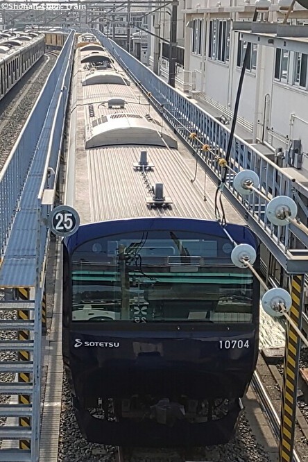 鉄道写真 青白いトーン 高品質印刷 神戸市交通局コラボこどもTシャツ ブルー （地下鉄西神・山手線