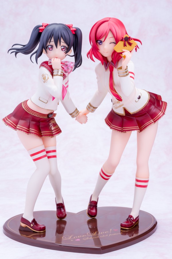 アルター ラブライブ スクールアイドルフェスティバル 矢澤にこ 西木野真姫 バレンタイン編 1 7 フィギュアレビュー 朱鷺長のフォトブログ