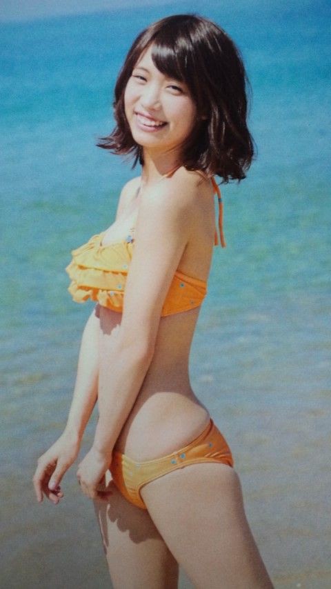 Hkt48山田麻莉奈が21歳で初の水着グラビア 第８シーズン