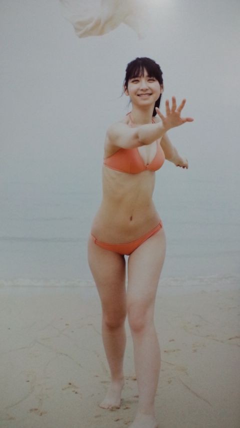 松岡菜摘ファースト写真集 セクシー水着編 第8シーズン 松岡菜摘ファースト写真集 セクシー水着編 第8シーズン
