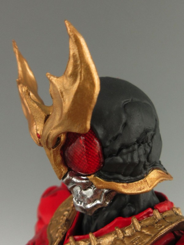 造形士　大山竜　S.l.C.仮面ライダークウガマイティフォーム　左胸塗装悪 Amazon | S.I.C. SIC 仮面ライダークウガ マイティフォーム 造形