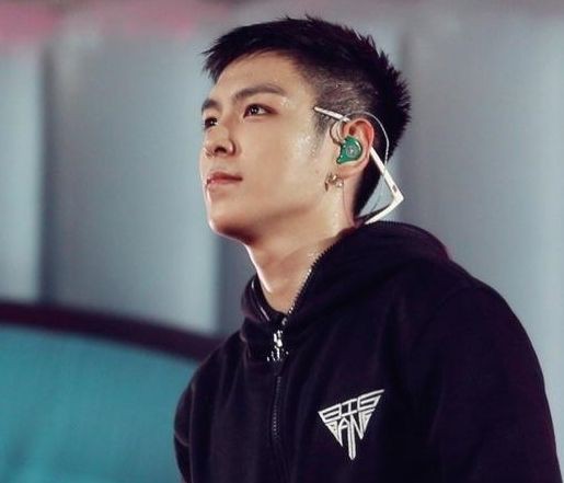 速報 Bigbang Top 義務警察に最終合格 韓国チケット代行 Toktourのblog