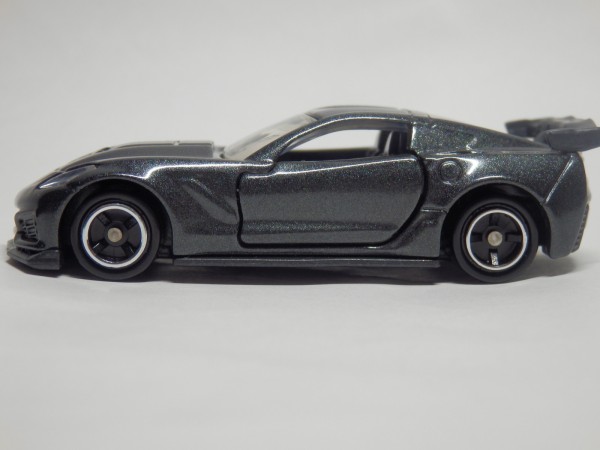 トミカ No.31 シボレー コルベット ZR1 レビュー : 気ままにトミカを