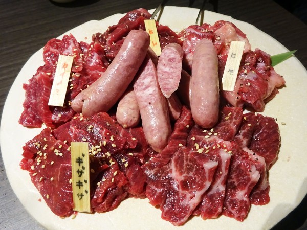 馬刺に焼肉 ウマい馬肉料理をカジュアル且つリーズナブルに 三馬力 大阪心斎橋 四ツ橋 食べたん買うたん By 関西女のプチ日記 Powered By ライブドアブログ