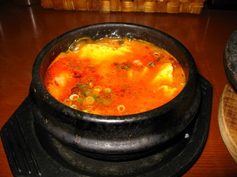 恵比寿 チャメ ブタキムチチーズスンドゥブ Tommyのきままなグルメランチ日記