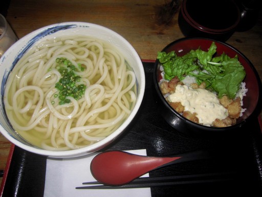 新宿３丁目 昆ぶ家 新宿三丁目店 チキン南蛮丼 こぶやうどん Tommyのきままなグルメランチ日記