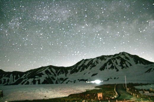 感動 ホテル立山から見た星空には天の川がくっきり流れていました 旅 食 酒 そして猫