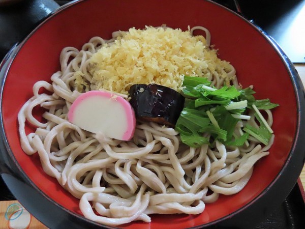 清田区の人気店 蕎麦たちばな で冷やしたぬき蕎麦 テイクアウトも充実しています 旅 食 酒 そして猫