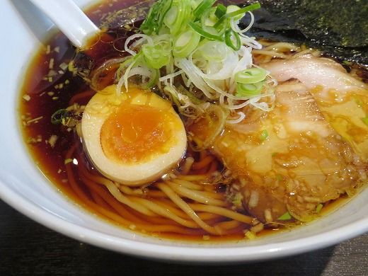 ハナタレナックス キングオブラーメン中央区編で放送されたらーめん 凡の風 純鶏出汁醤油 旅 食 酒 そして猫