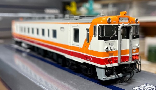 キハ40 新特急色 & 北海道二種 : 瀬戸川模型工房のブログ キハ40 新特急色 & 北海道二種 : 瀬戸川模型工房のブログ