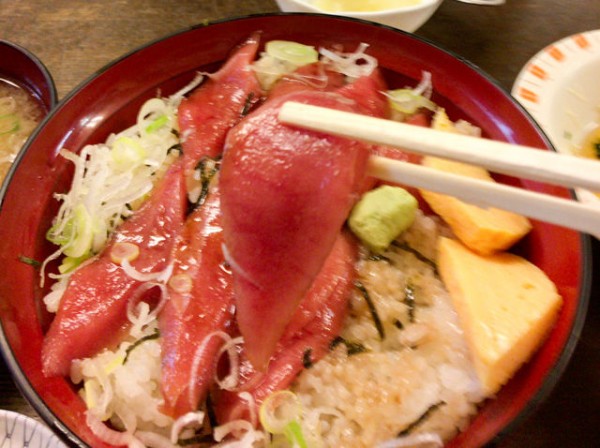 ついにゲット 幻の 中トロ漬け丼 で そのお味は 最高でした 北品川 居食屋レインボー