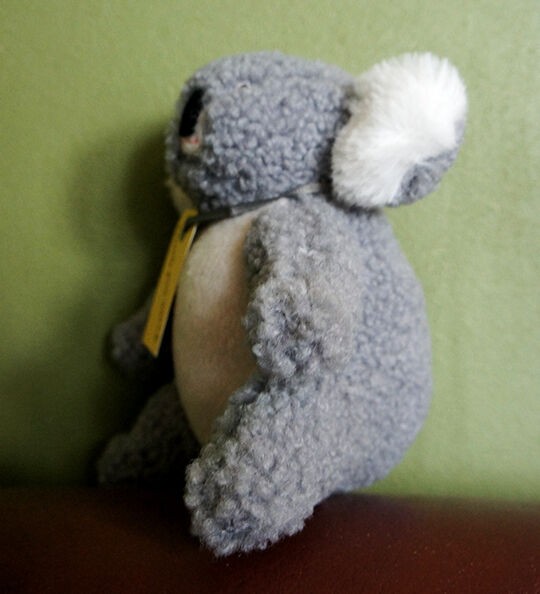 ハンドメイドのコアラのぬいぐるみ : とりあえず暮らす