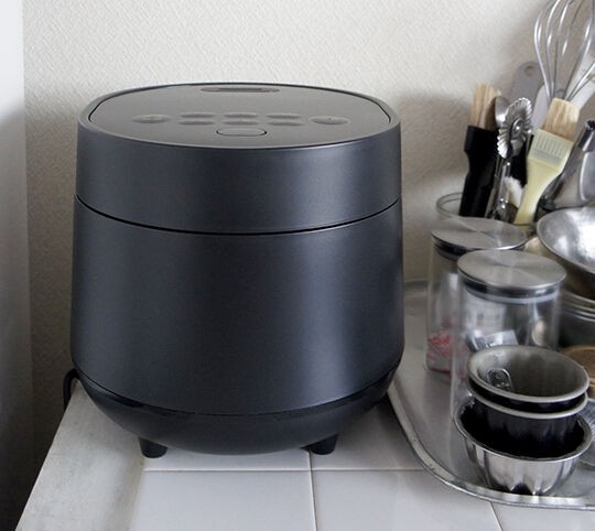 コンパクトでシンプルなアイリスオーヤマの3合炊飯器を購入 