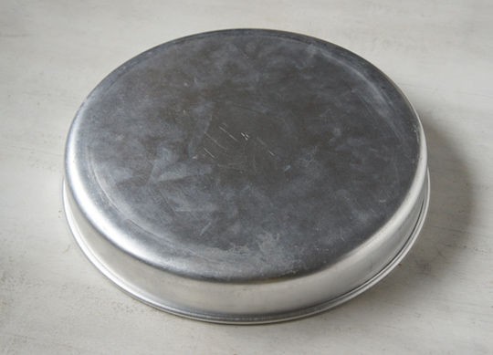 フチが高くて持ち運び安心 無印で買ったアルミトレー とりあえず暮らす