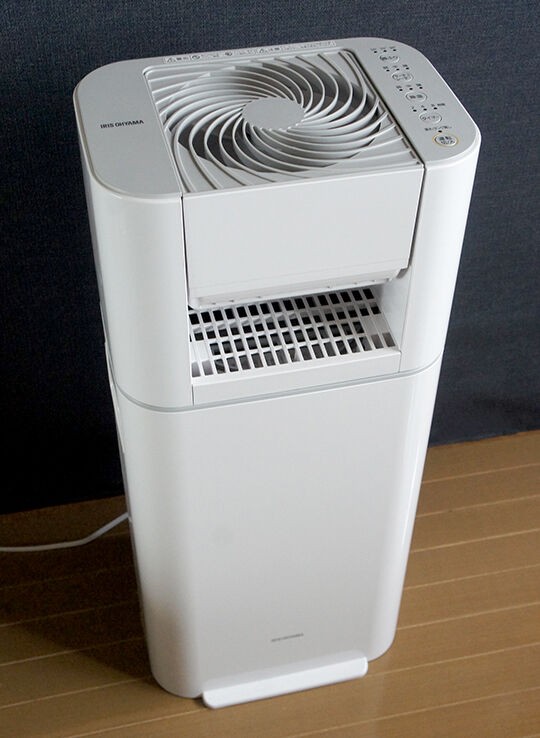 アイリスオーヤマのサーキュレーター衣類乾燥除湿機IJD-I50-WH