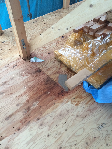 現場チェック ６ 雨ざらし 新宿に注文住宅を建てる