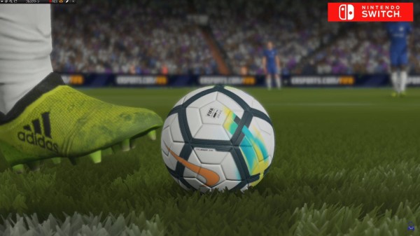 スイッチ版 Fifa 18 にて珍妙なバグが大量発生 黒影になったり 選手の顔が青と緑のパネル柄に Ps4版との比較映像ではスイッチ版の草が芝刈りされ観客がドット姿にｗｗ ゲーハーking速報