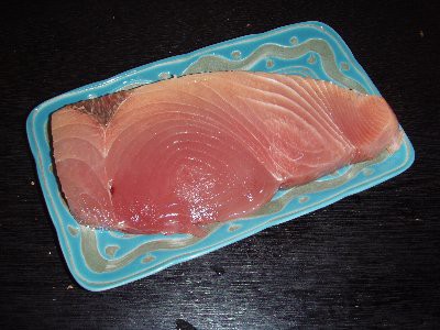 仕上がった カツオジャーキー 昨日の夕餉 マンダイの塩麹ステーキ マンダイ 赤マンボウ そして マンダイの切り身 である 椿道旅館だより