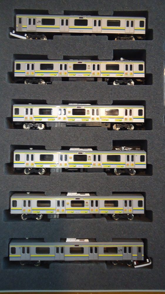 鉄道模型】TOMIX・209系2100番台 房総色風味を作る・その3 : 鶴岡畳