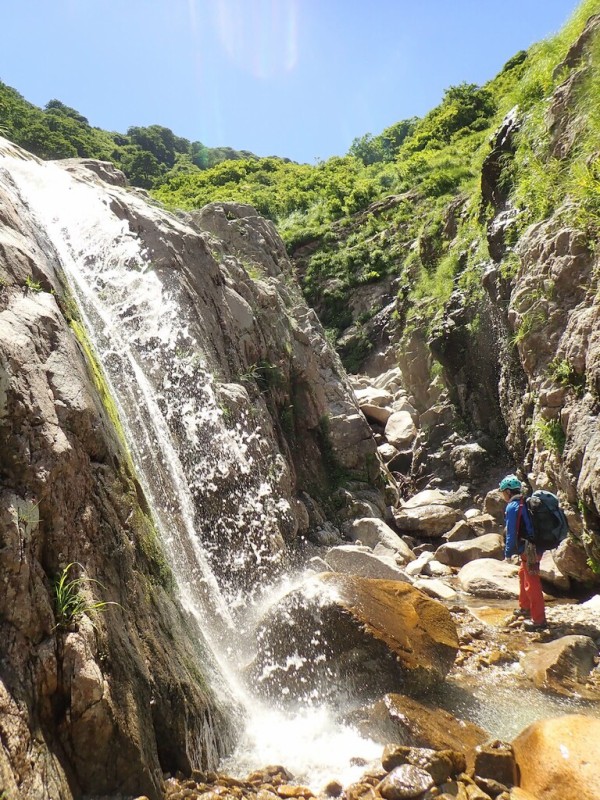 朝日連峰・朝日俣沢～岩井又川畑沢下降～ガッコ沢① : 【山やへの扉】