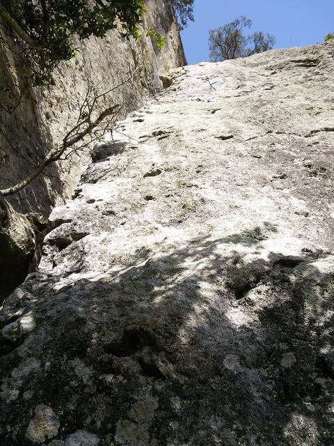 鳳来・上臈岩クライミング : 【山やへの扉】