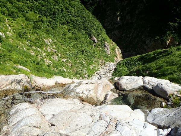 朝日連峰・朝日俣沢～岩井又川畑沢下降～ガッコ沢① : 【山やへの扉】