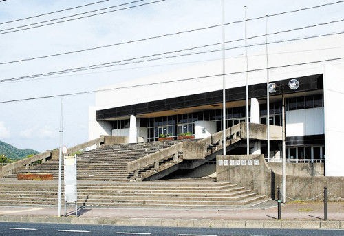 タッチ の名場面の舞台にもなった鳥取市民体育館の取り壊しが決定 鳥取県のローカルニュース速報