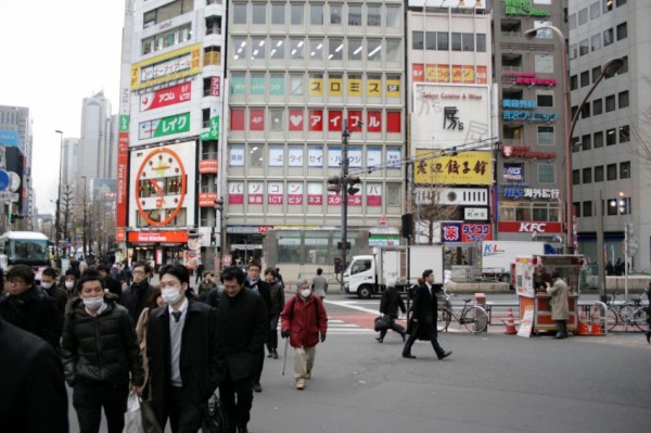 ドイツ新聞 新宿駅から夢は消え去った ドイツの反応 Trans Vienna ドイツ語翻訳