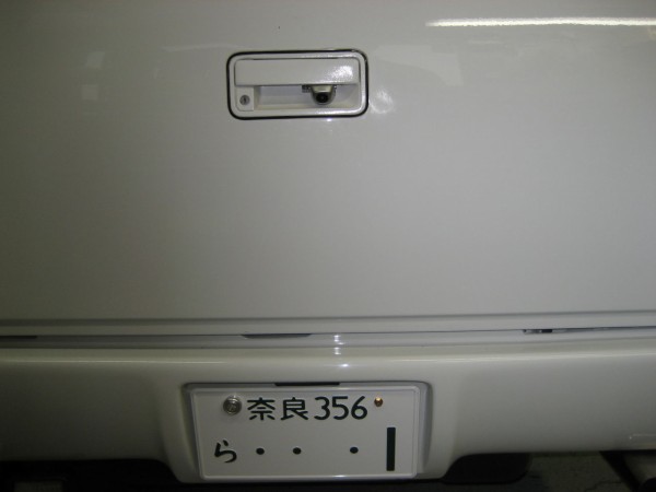 サバーバン 入庫 ナビ バックカメラ フリップダウン ｈｉｄ 光物の 取り付けになります オートサウンドトラップのカスタム日記